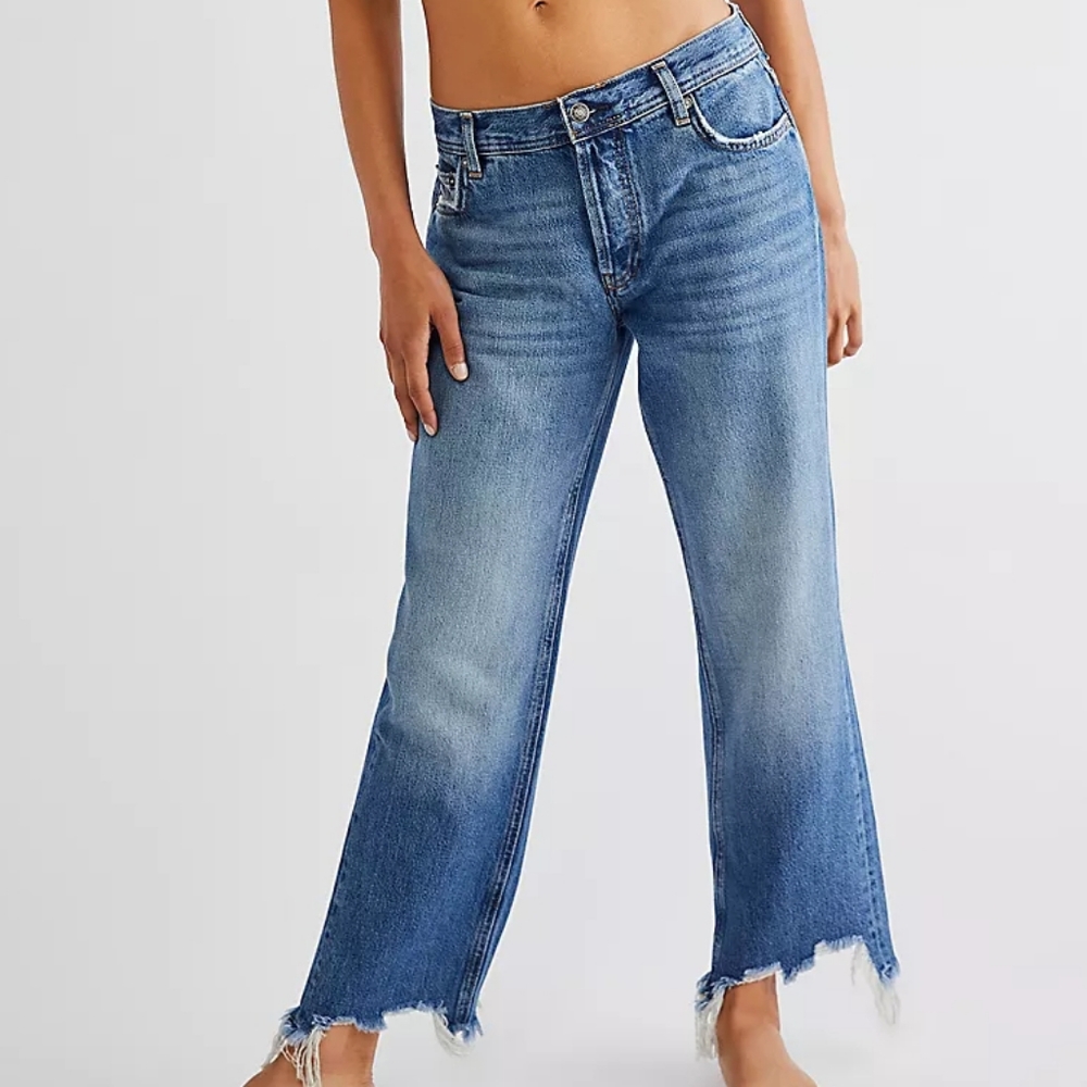 We The Free Maggie Midrise Straight Leg Distressed Hem Jeans 26